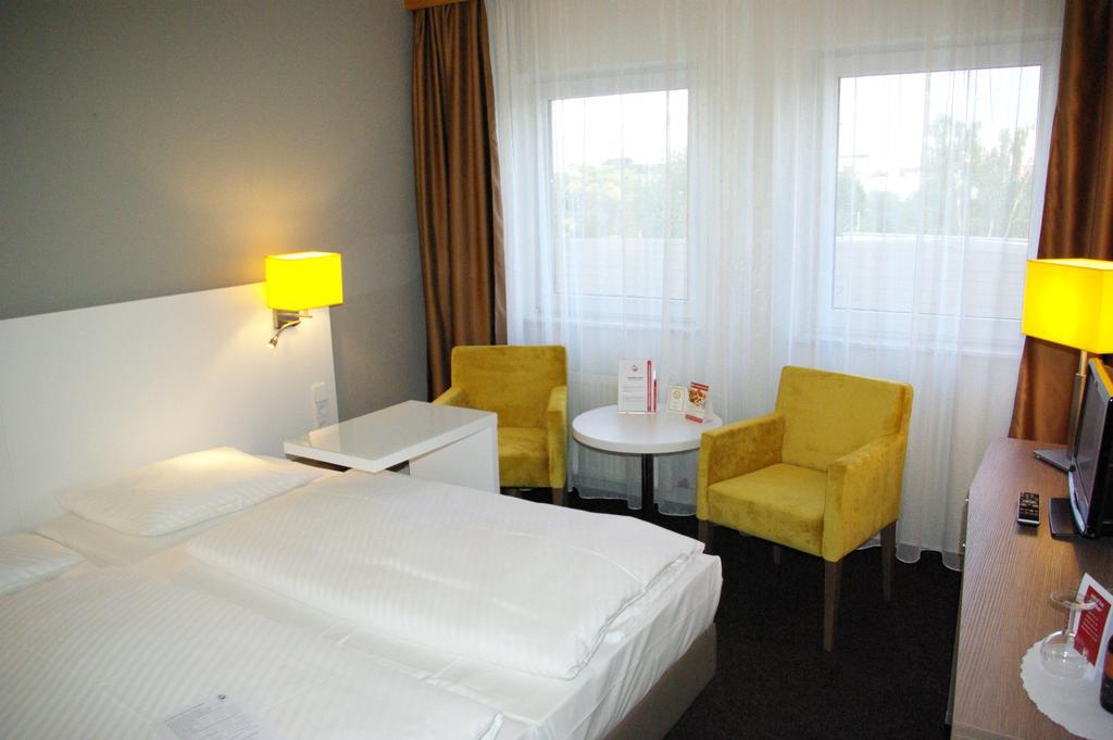 Astral'Inn Leipzig Hotel & Restaurant Екстер'єр фото
